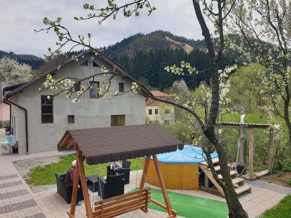 Casa cu povesti Rosia Montana Hotel Luaran gambar